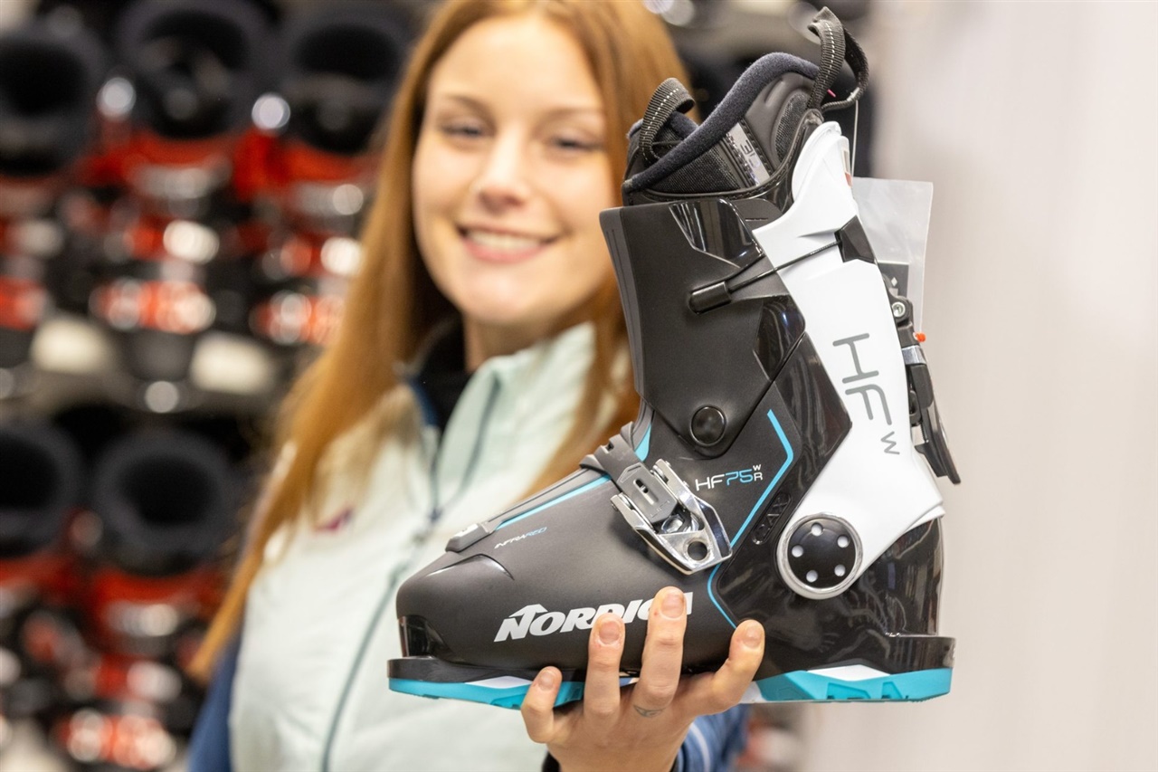 Peak Sport Adventure: lo specialista dello scarpone da sci a Canazei