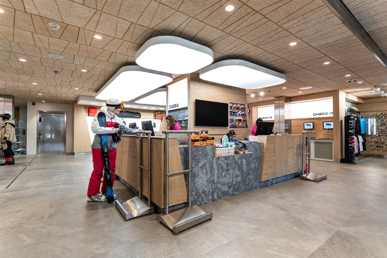 Peak Sport Adventure New Shop