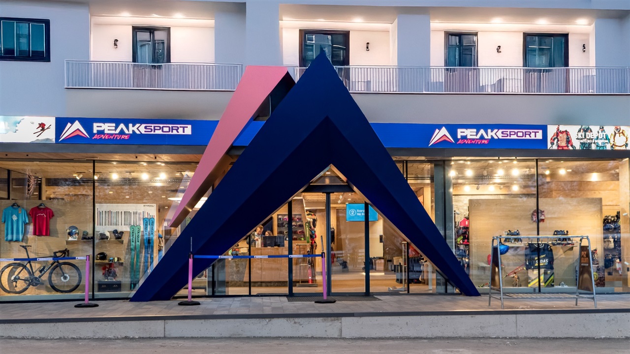 Peak Sport Adventure: nuova sede, nuovo modo di vivere il Noleggio sci Canazei
